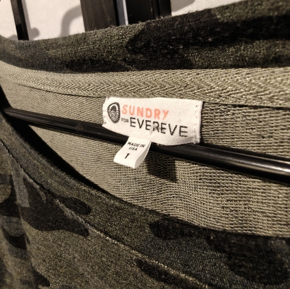Sundry For Evereve Green Camo Pullover Drop Sleeve Sweatshirt With Mint Stripes - Picture 2 of 11